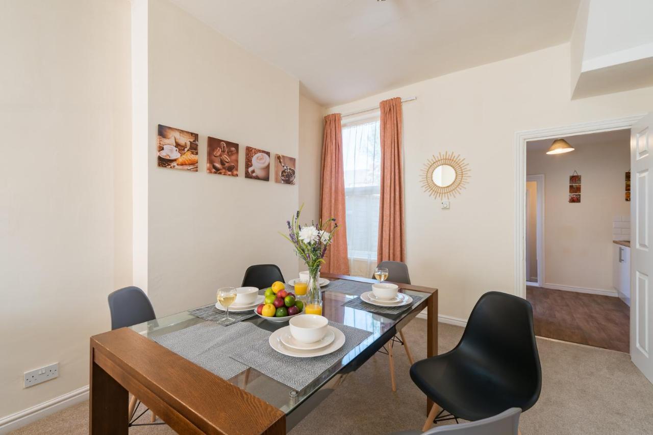 3 Bedroom-5 Beds Newland Ave King'S Palace Leisure-Contractor-Heart Of Hull Amenities Kingston upon Hull Exterior photo
