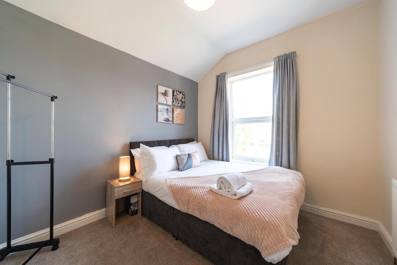 3 Bedroom-5 Beds Newland Ave King'S Palace Leisure-Contractor-Heart Of Hull Amenities Kingston upon Hull Exterior photo